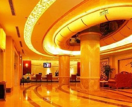 Crown International Hotel Чънду Интериор снимка